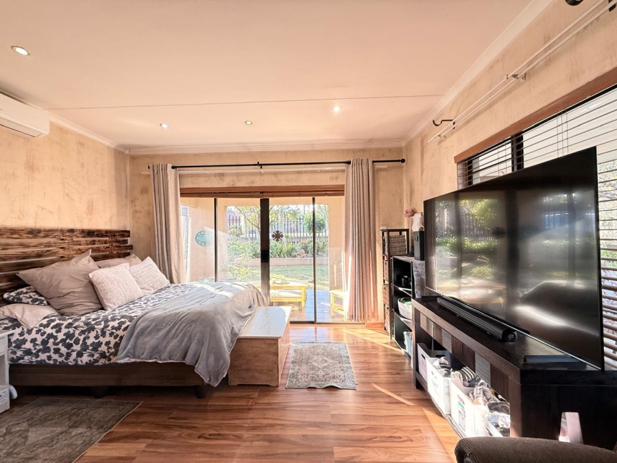 5 Bedroom Property for Sale in Huttenheights KwaZulu-Natal