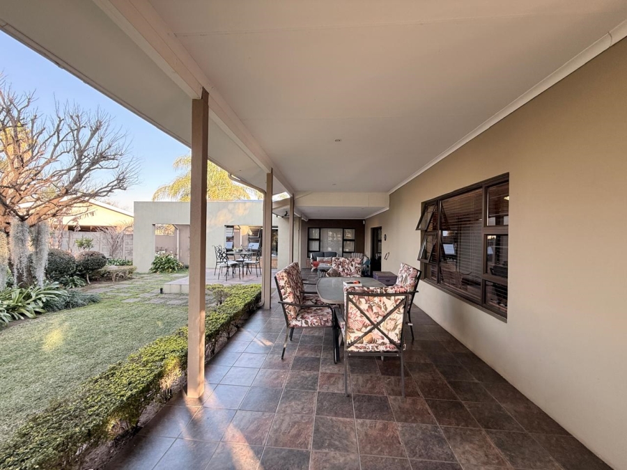 5 Bedroom Property for Sale in Huttenheights KwaZulu-Natal