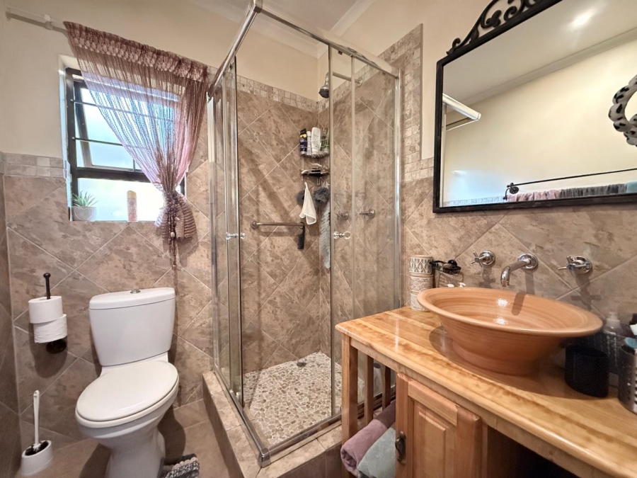 5 Bedroom Property for Sale in Huttenheights KwaZulu-Natal