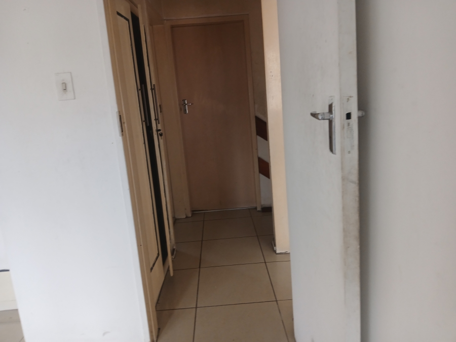 To Let 2 Bedroom Property for Rent in Fields Hill KwaZulu-Natal
