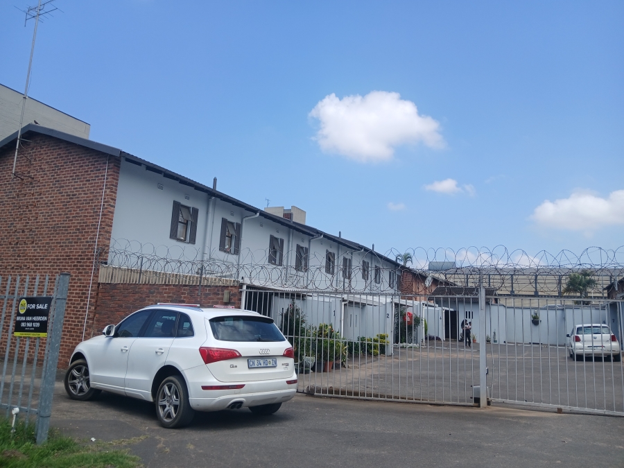 To Let 2 Bedroom Property for Rent in Fields Hill KwaZulu-Natal