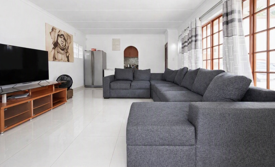2 Bedroom Property for Sale in Rouken Glen KwaZulu-Natal