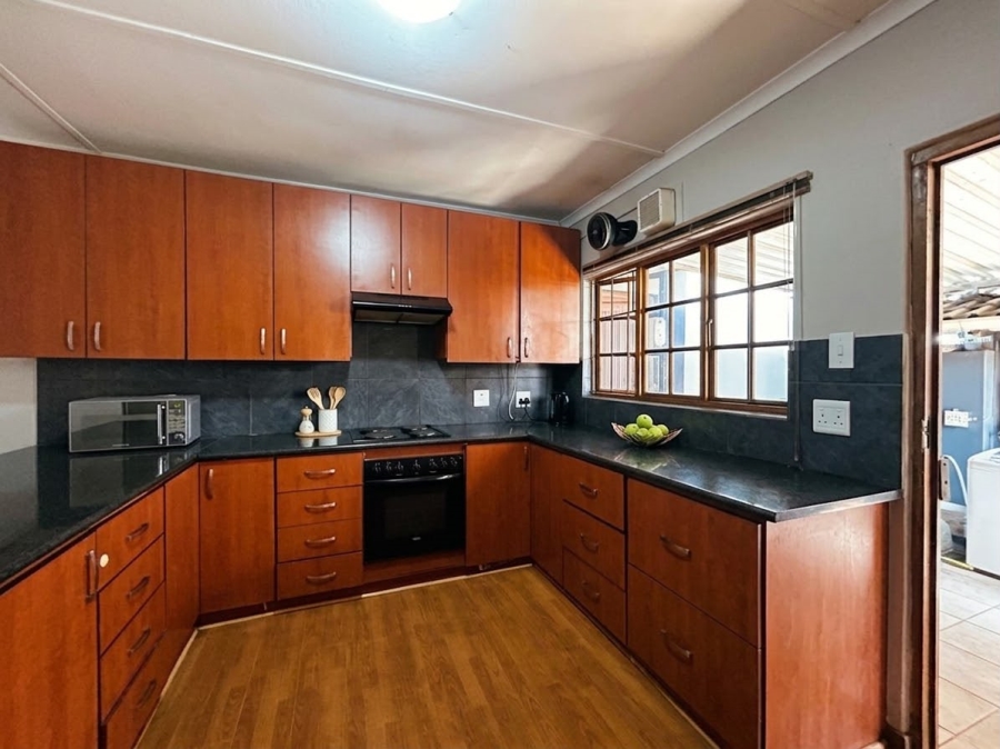 6 Bedroom Property for Sale in Nyala Park KwaZulu-Natal