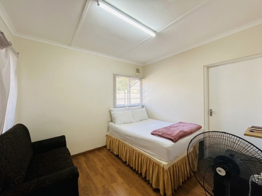 6 Bedroom Property for Sale in Nyala Park KwaZulu-Natal