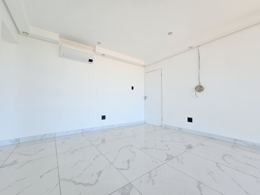 To Let 3 Bedroom Property for Rent in Windermere KwaZulu-Natal