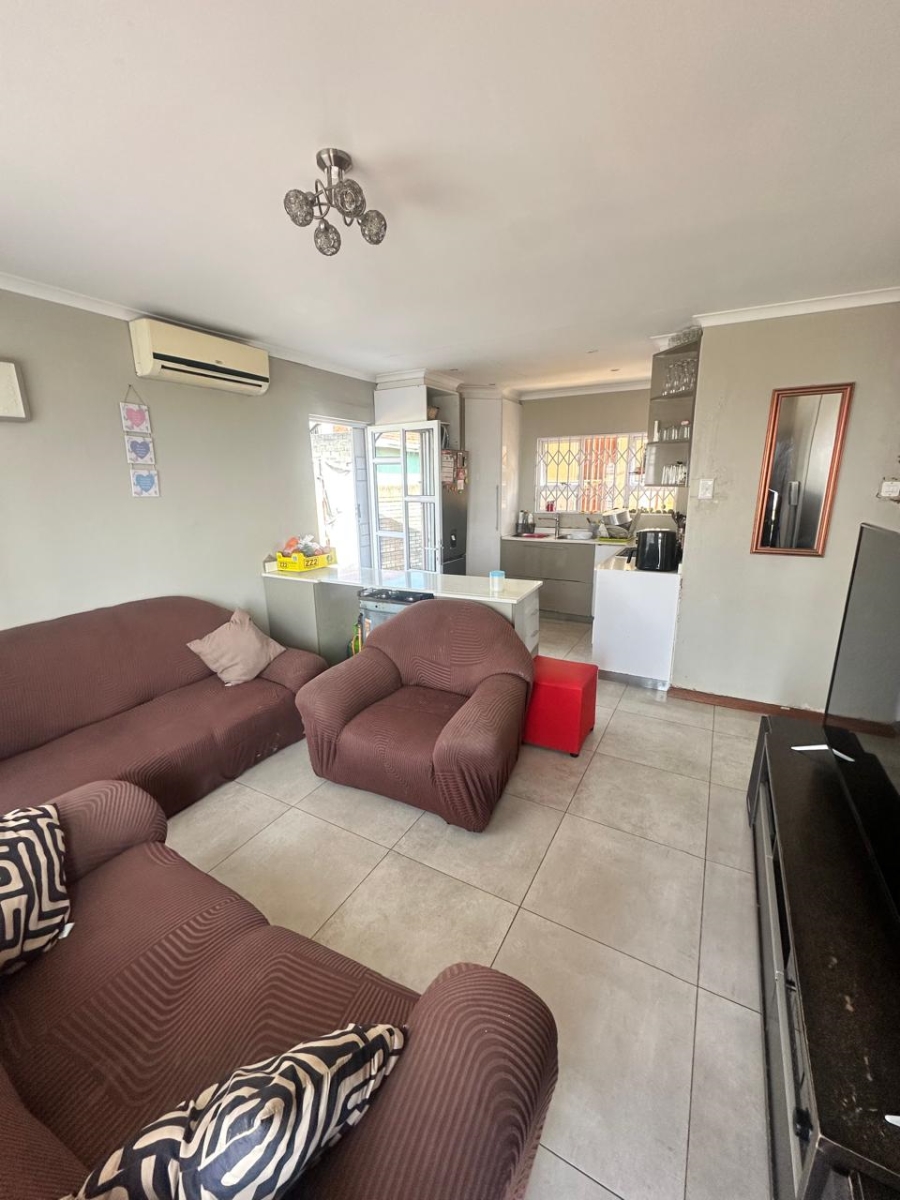 To Let 2 Bedroom Property for Rent in Woodlands KwaZulu-Natal