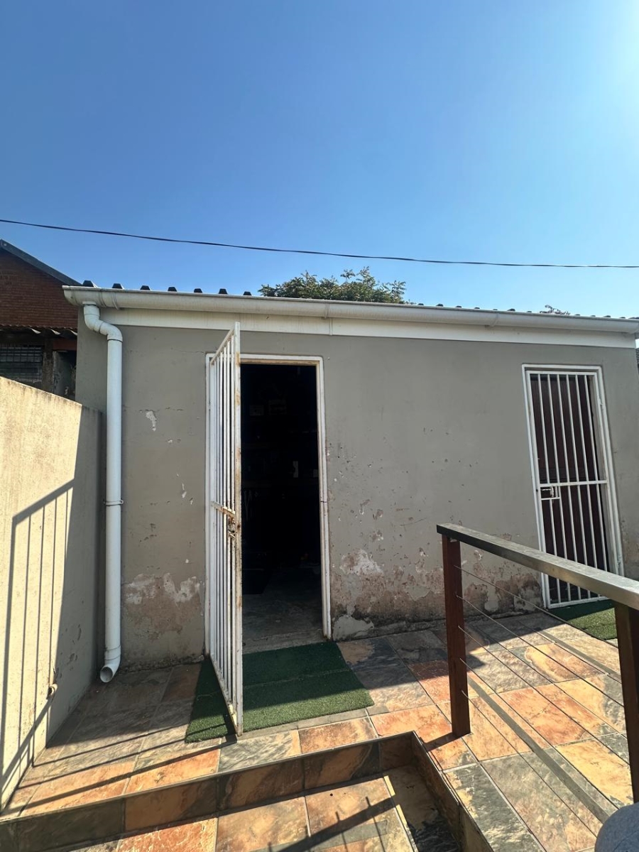 To Let 2 Bedroom Property for Rent in Woodlands KwaZulu-Natal
