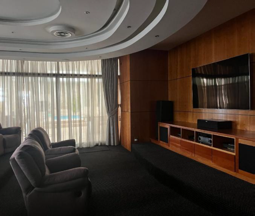 Commercial Property for Sale in Umhlanga Ridge KwaZulu-Natal