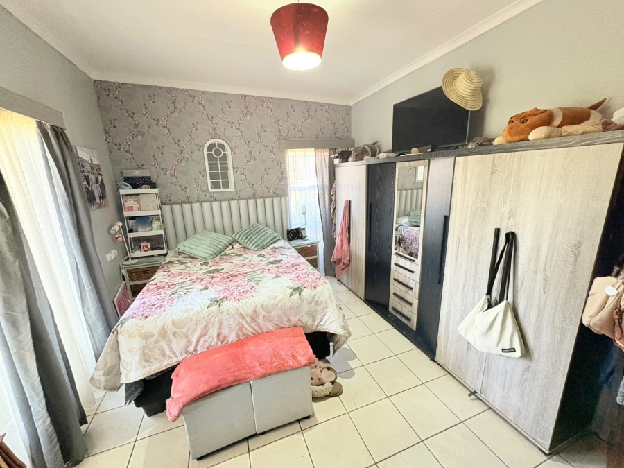 4 Bedroom Property for Sale in Amajuba Park KwaZulu-Natal