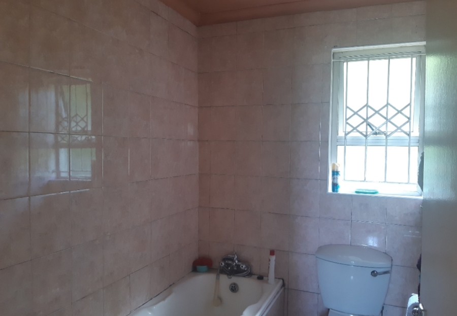 To Let 2 Bedroom Property for Rent in Montclair KwaZulu-Natal