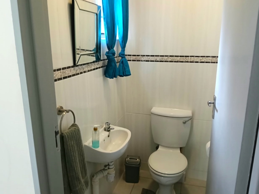 To Let 2 Bedroom Property for Rent in Meer En See KwaZulu-Natal