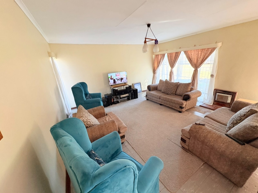 4 Bedroom Property for Sale in Amajuba Park KwaZulu-Natal