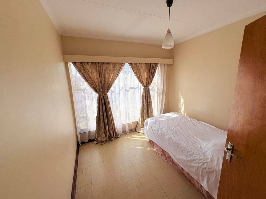 4 Bedroom Property for Sale in Amajuba Park KwaZulu-Natal