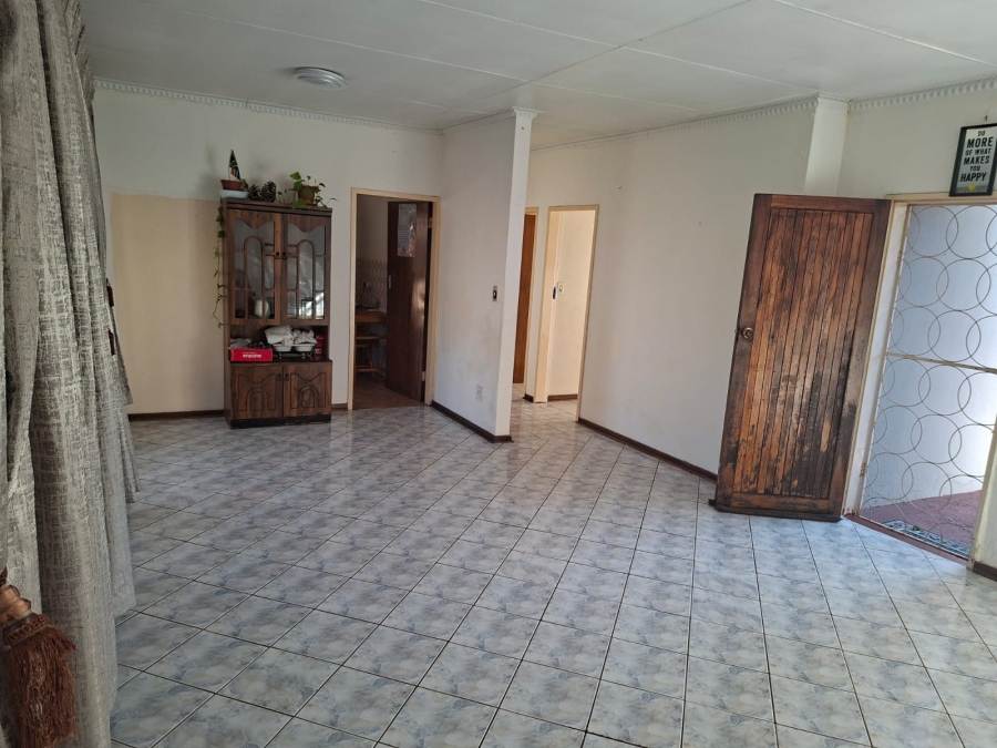 4 Bedroom Property for Sale in Pioneer Park KwaZulu-Natal