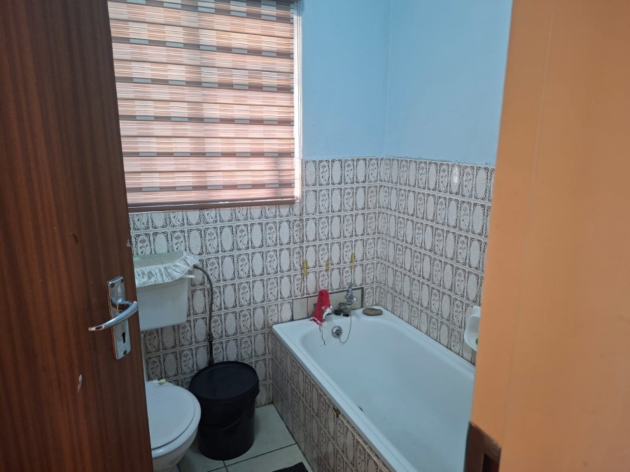 4 Bedroom Property for Sale in Pioneer Park KwaZulu-Natal