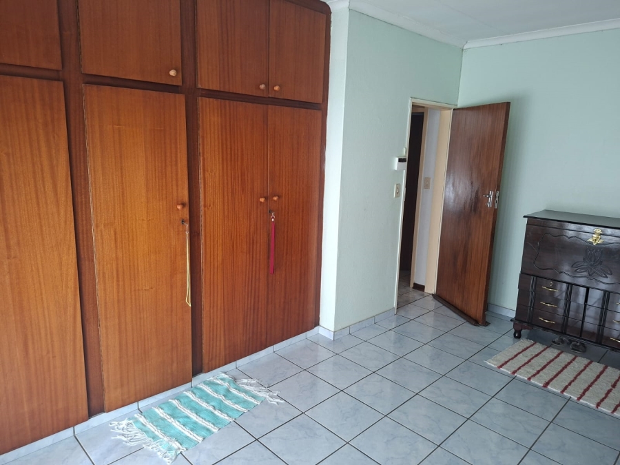 4 Bedroom Property for Sale in Pioneer Park KwaZulu-Natal