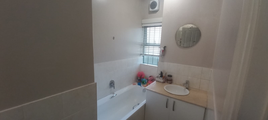2 Bedroom Property for Sale in Windermere KwaZulu-Natal