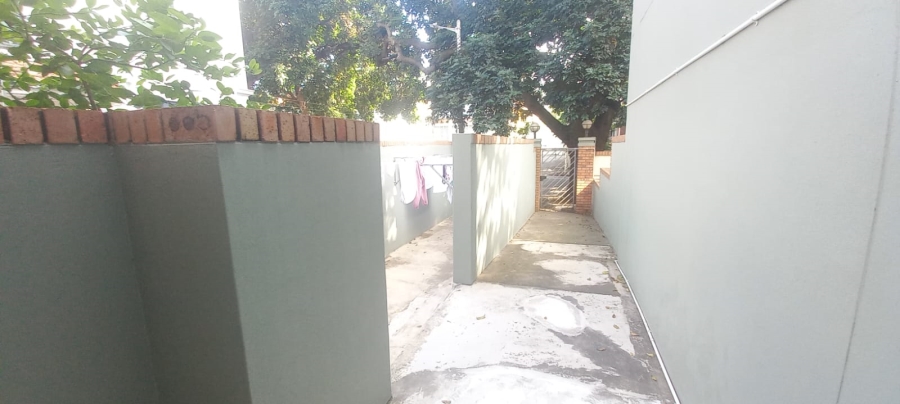 2 Bedroom Property for Sale in Windermere KwaZulu-Natal