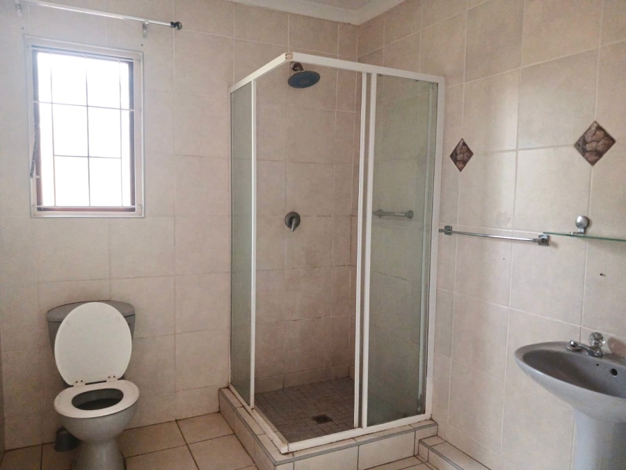 To Let 3 Bedroom Property for Rent in Crestholme KwaZulu-Natal