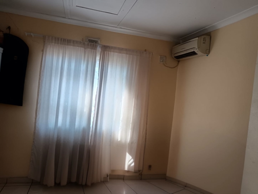 3 Bedroom Property for Sale in Newlands West KwaZulu-Natal