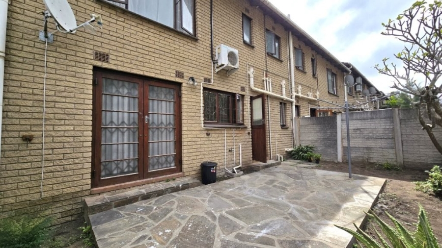 2 Bedroom Property for Sale in Pinetown KwaZulu-Natal