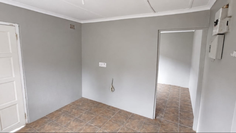 To Let 1 Bedroom Property for Rent in Glen Ashley KwaZulu-Natal