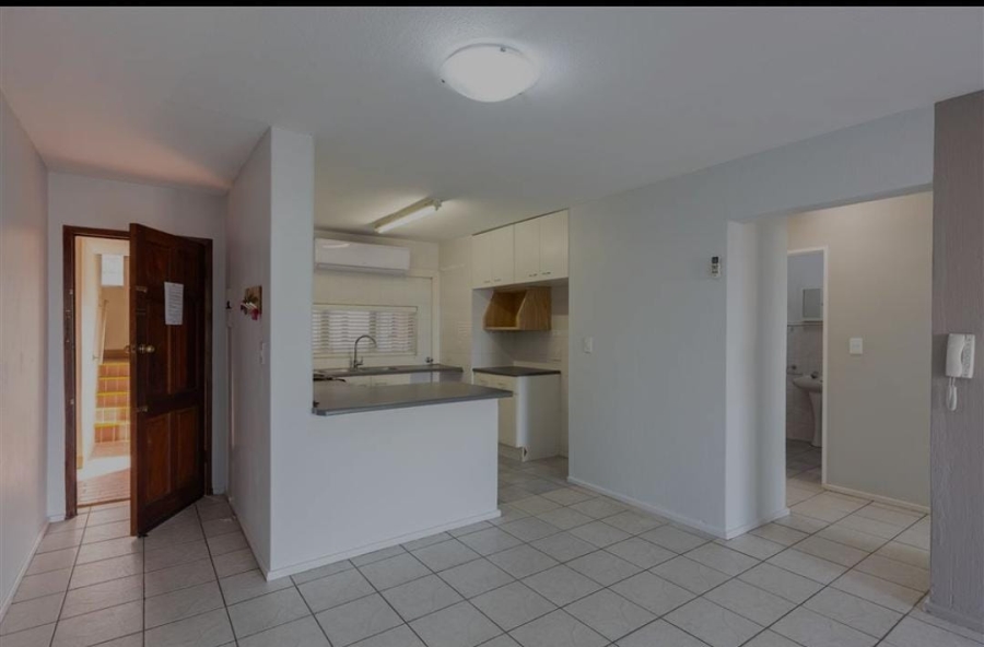 2 Bedroom Property for Sale in Umhlanga KwaZulu-Natal