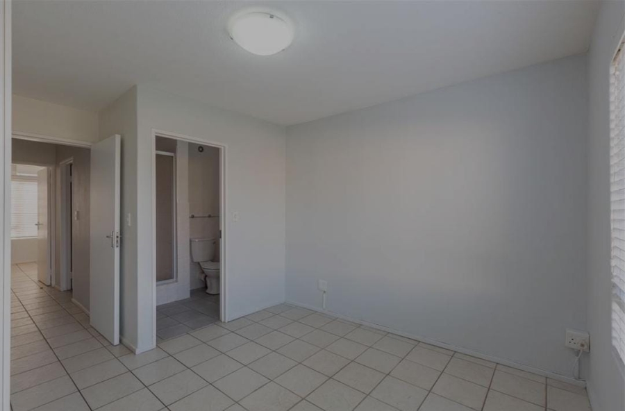 2 Bedroom Property for Sale in Umhlanga KwaZulu-Natal