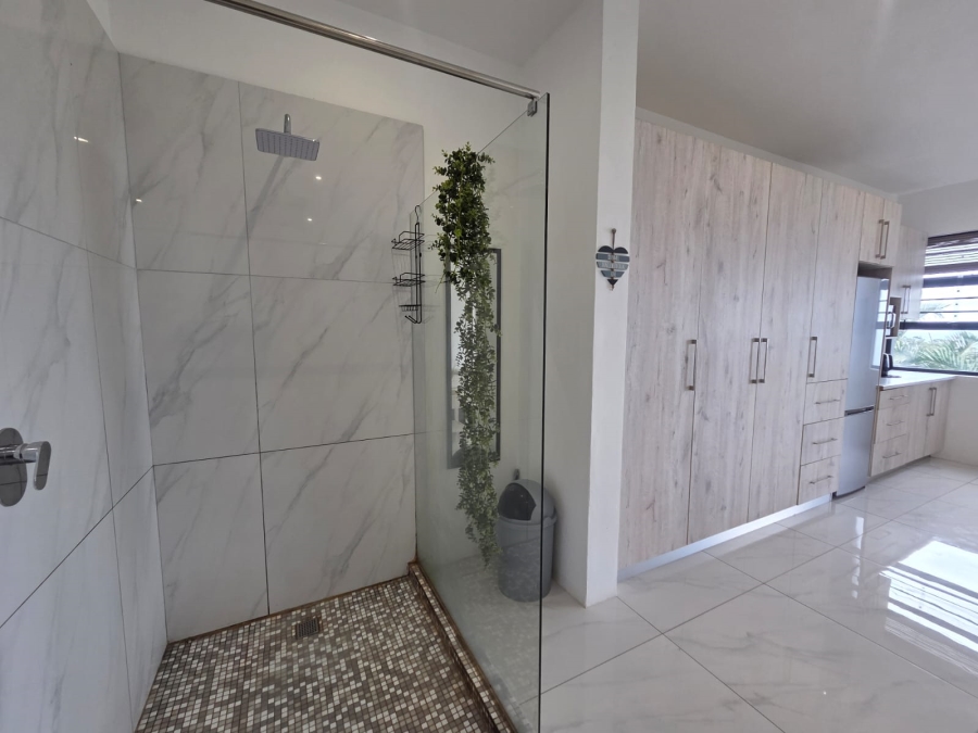 5 Bedroom Property for Sale in Ballito Central KwaZulu-Natal