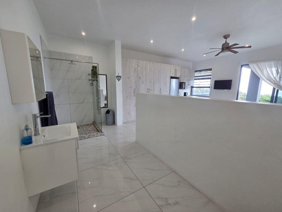 5 Bedroom Property for Sale in Ballito Central KwaZulu-Natal