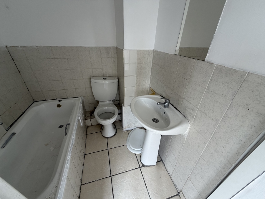 2 Bedroom Property for Sale in Parkside KwaZulu-Natal