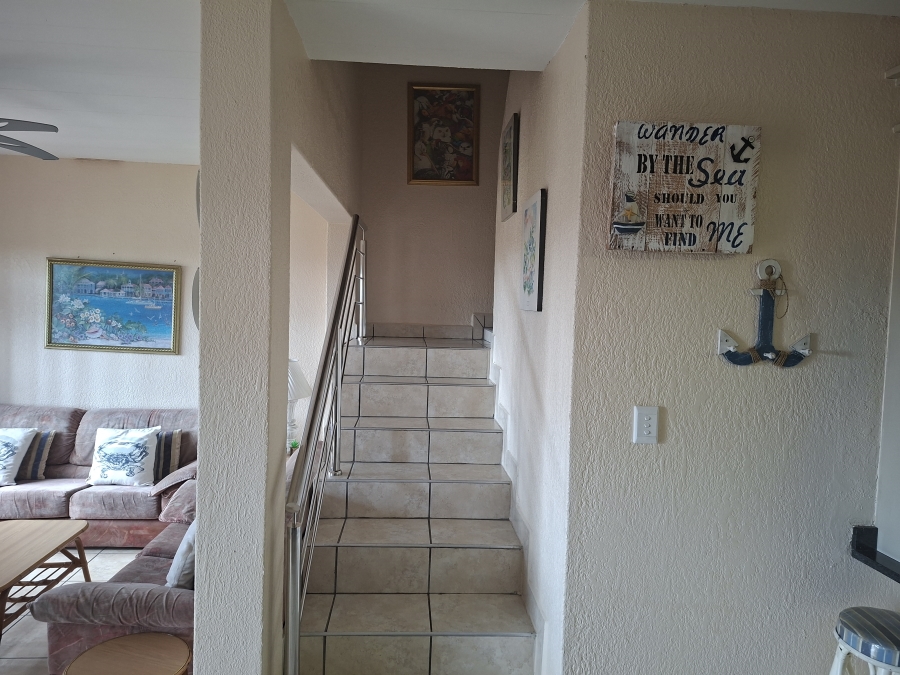 3 Bedroom Property for Sale in Uvongo Beach KwaZulu-Natal