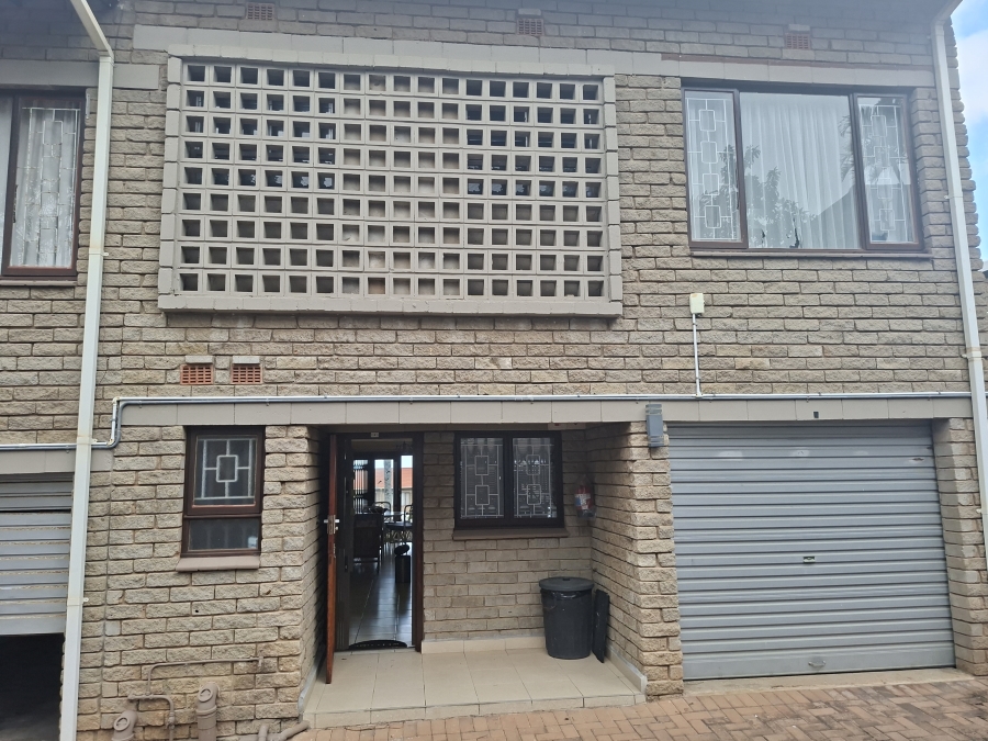 3 Bedroom Property for Sale in Uvongo Beach KwaZulu-Natal