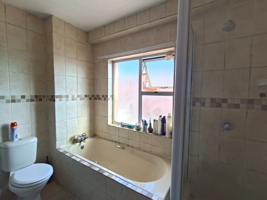 To Let 3 Bedroom Property for Rent in Wild en Weide KwaZulu-Natal