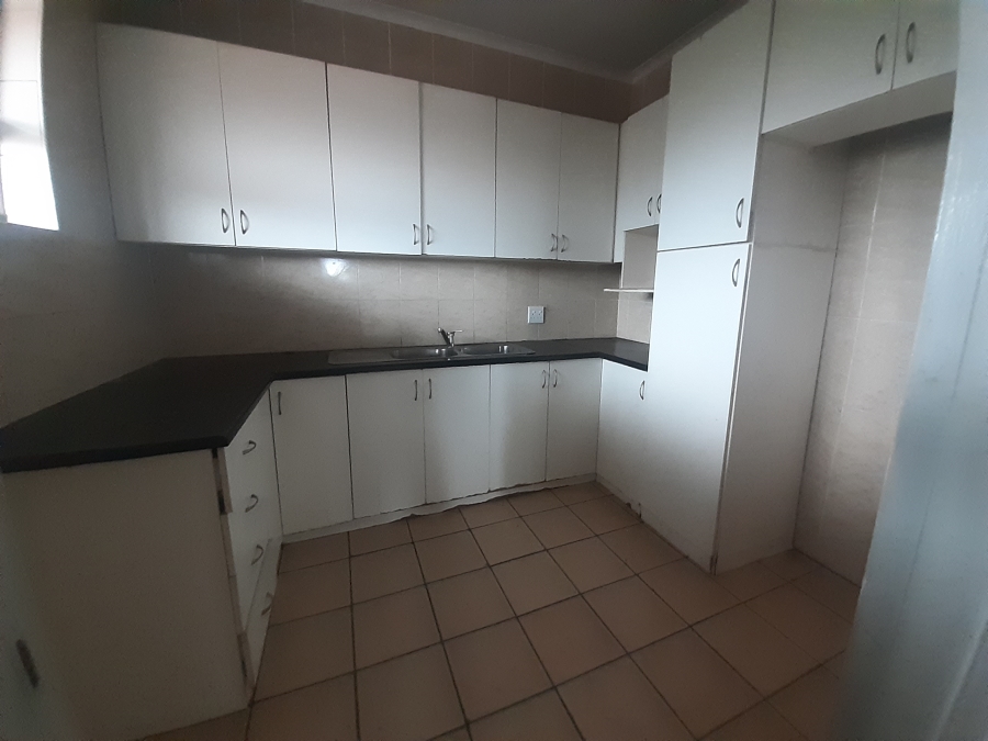 To Let 2 Bedroom Property for Rent in Montclair KwaZulu-Natal