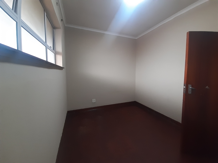 To Let 3 Bedroom Property for Rent in Montclair KwaZulu-Natal
