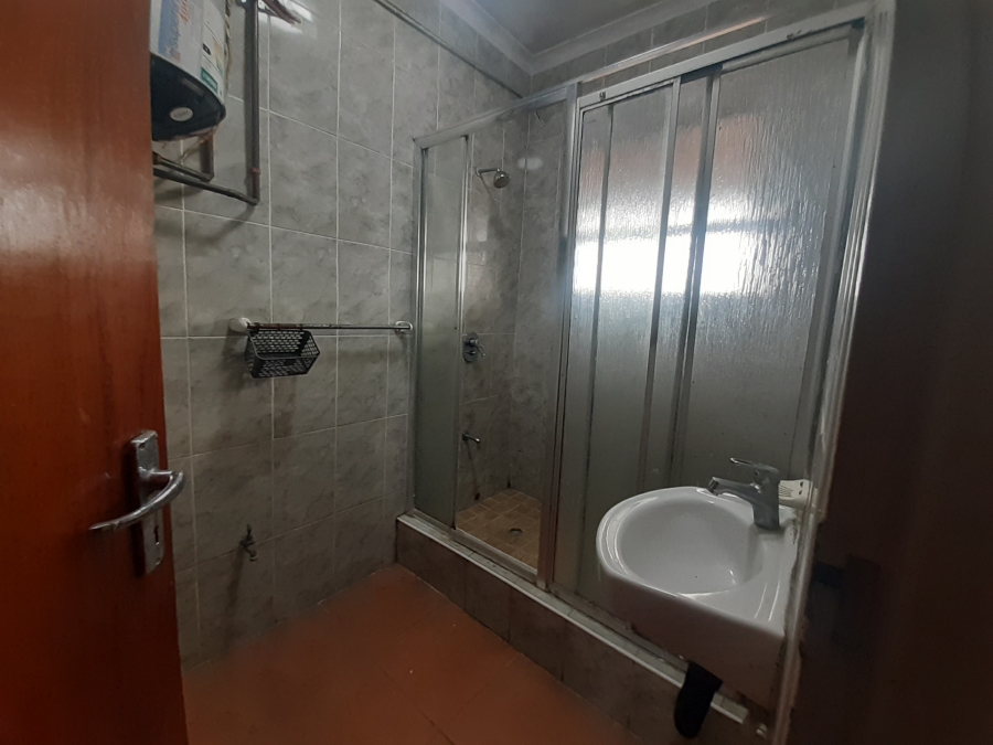 To Let 3 Bedroom Property for Rent in Montclair KwaZulu-Natal