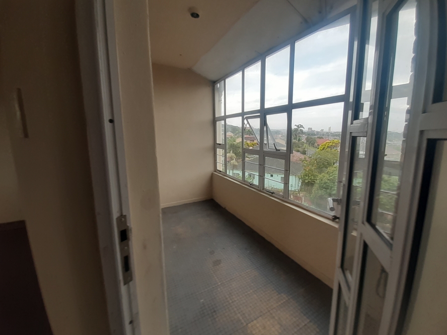 To Let 3 Bedroom Property for Rent in Montclair KwaZulu-Natal