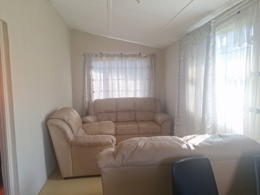 1 Bedroom Property for Sale in Montclair KwaZulu-Natal