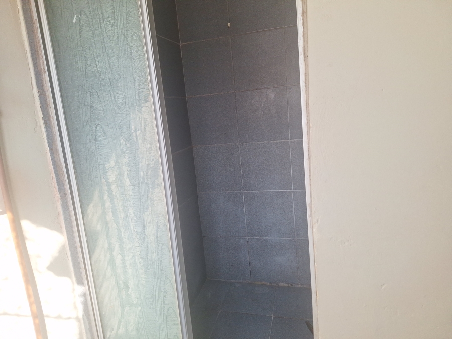 1 Bedroom Property for Sale in Montclair KwaZulu-Natal
