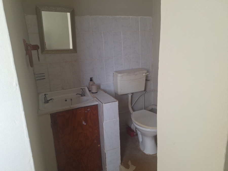 1 Bedroom Property for Sale in Montclair KwaZulu-Natal