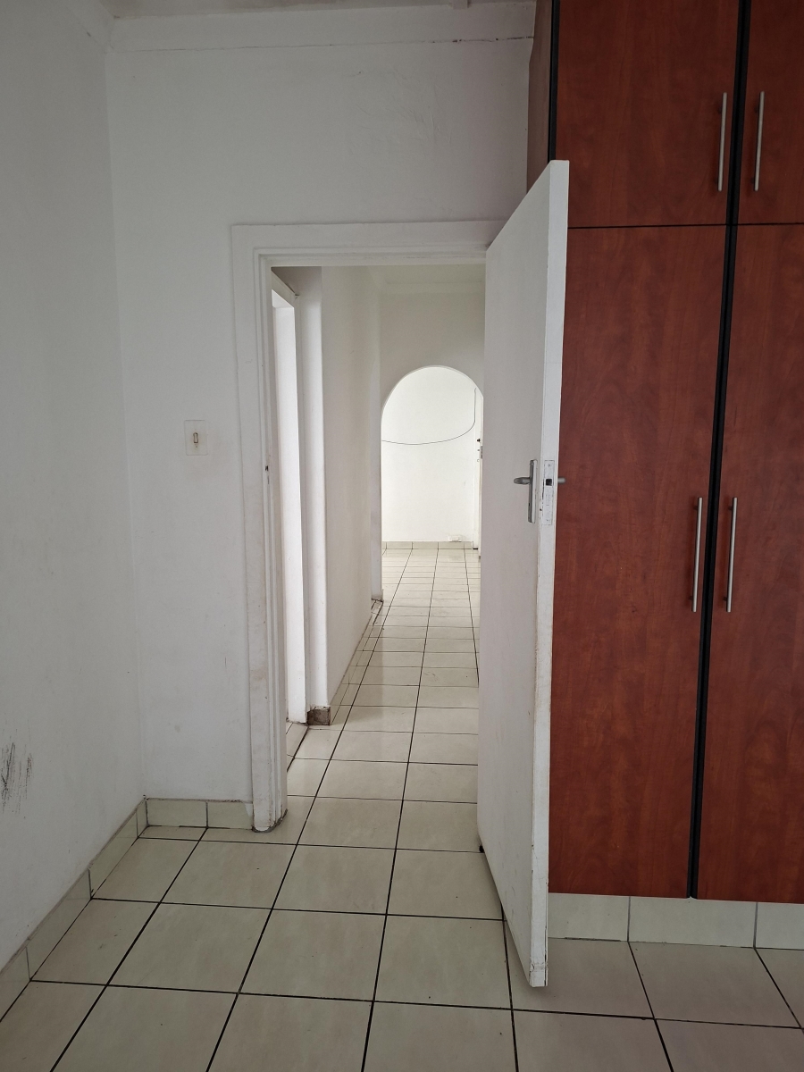 To Let 2 Bedroom Property for Rent in Essenwood KwaZulu-Natal