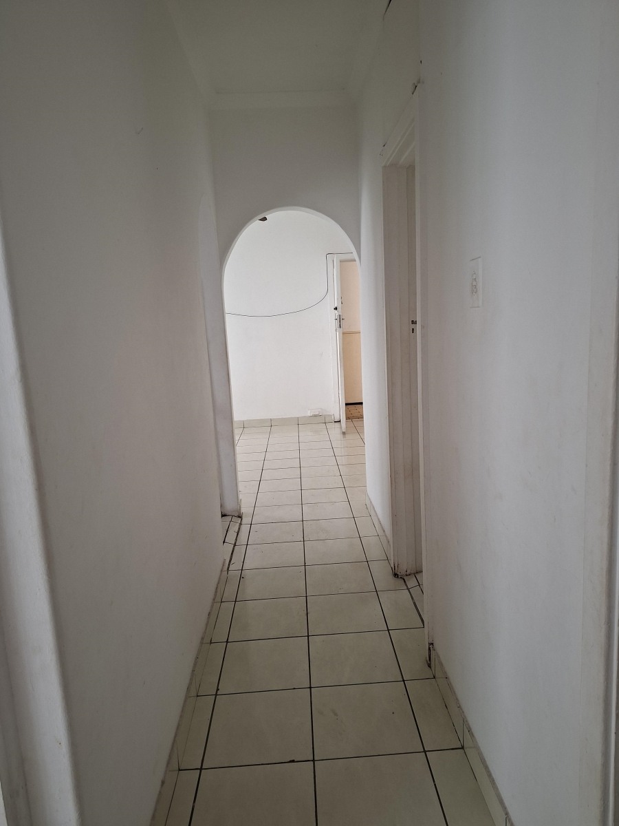 To Let 2 Bedroom Property for Rent in Essenwood KwaZulu-Natal