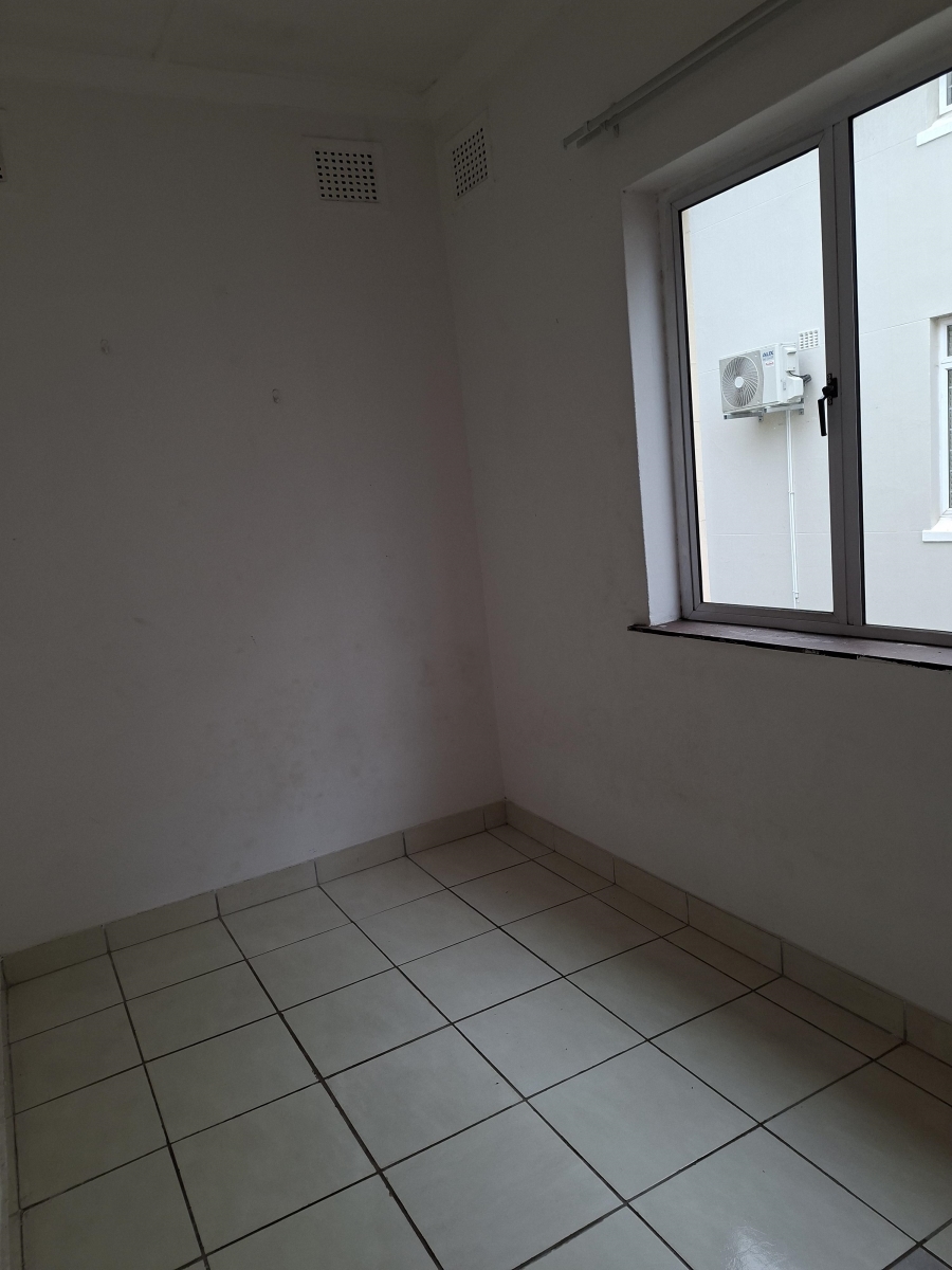 To Let 2 Bedroom Property for Rent in Essenwood KwaZulu-Natal