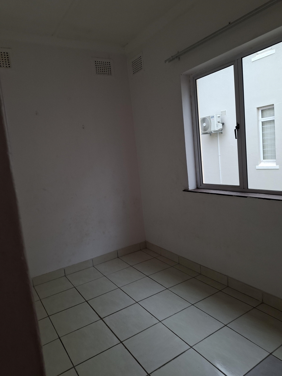 To Let 2 Bedroom Property for Rent in Essenwood KwaZulu-Natal