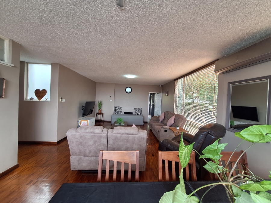 3 Bedroom Property for Sale in Glenwood KwaZulu-Natal