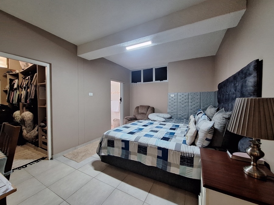 3 Bedroom Property for Sale in Glenwood KwaZulu-Natal