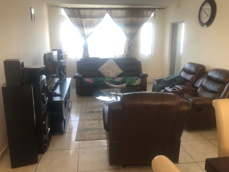 2 Bedroom Property for Sale in Amanzimtoti KwaZulu-Natal