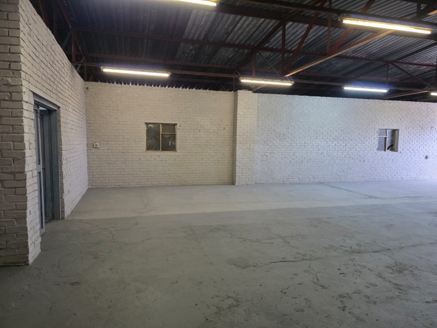 To Let Commercial Property for Rent in Newcastle KwaZulu-Natal