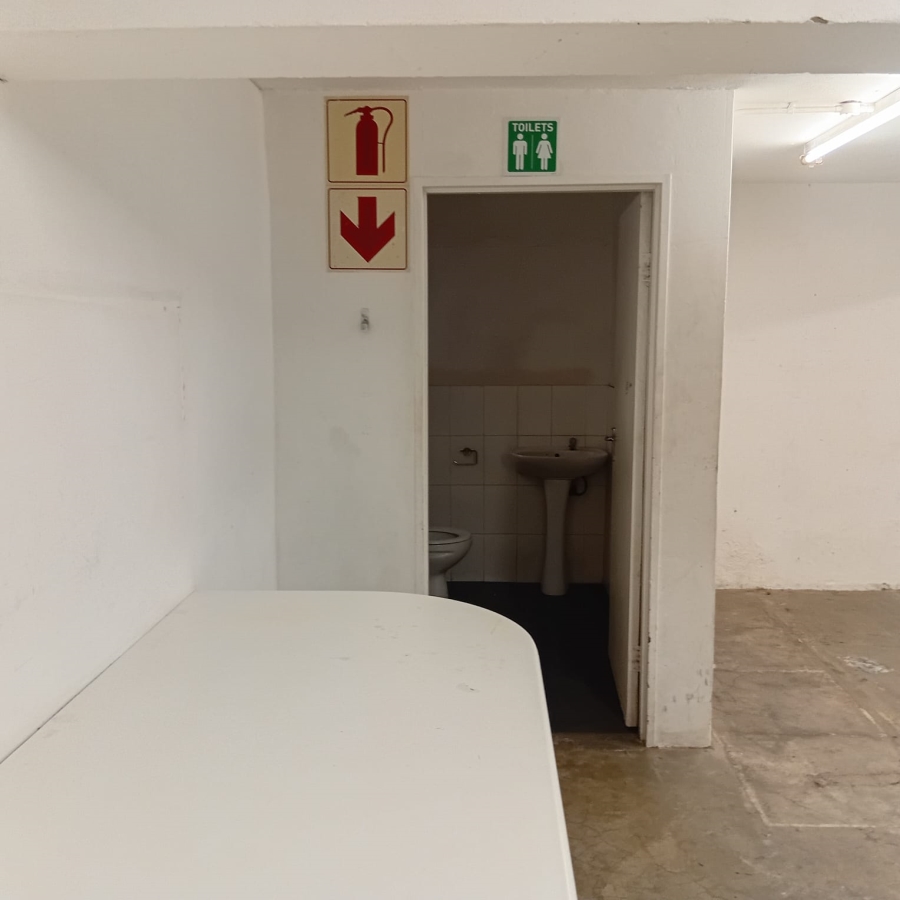 To Let Commercial Property for Rent in Windermere KwaZulu-Natal